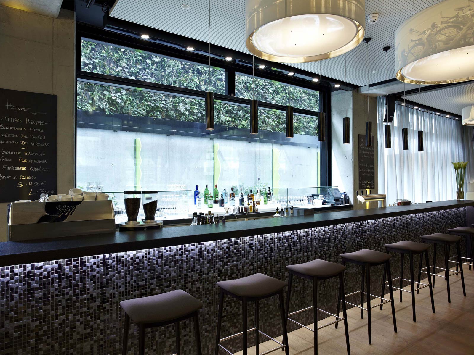 3590_SANTHO.es_BarceloHH_Marco_Floris