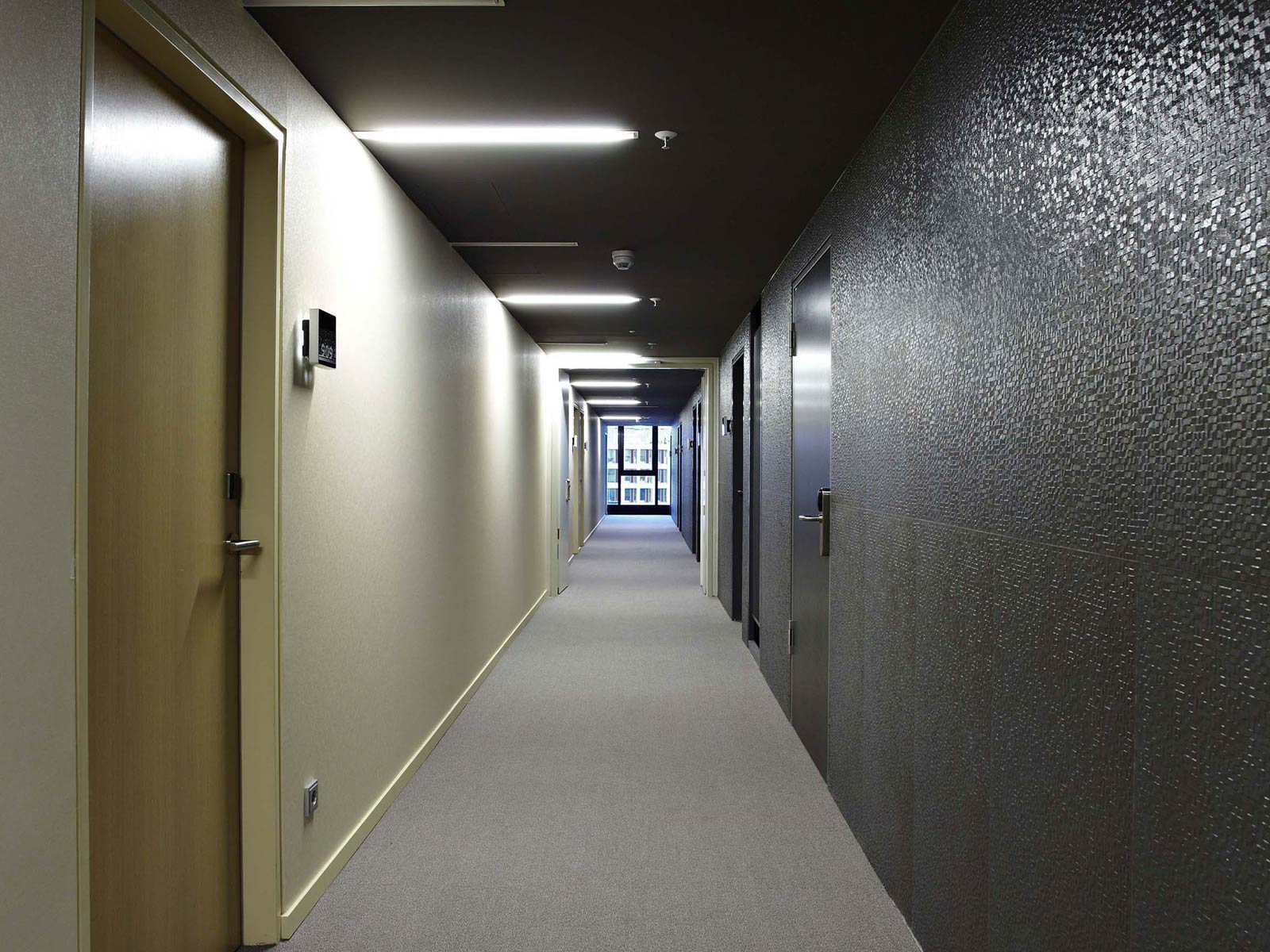 4086_SANTHO.es_BarceloHH_Marco_Floris