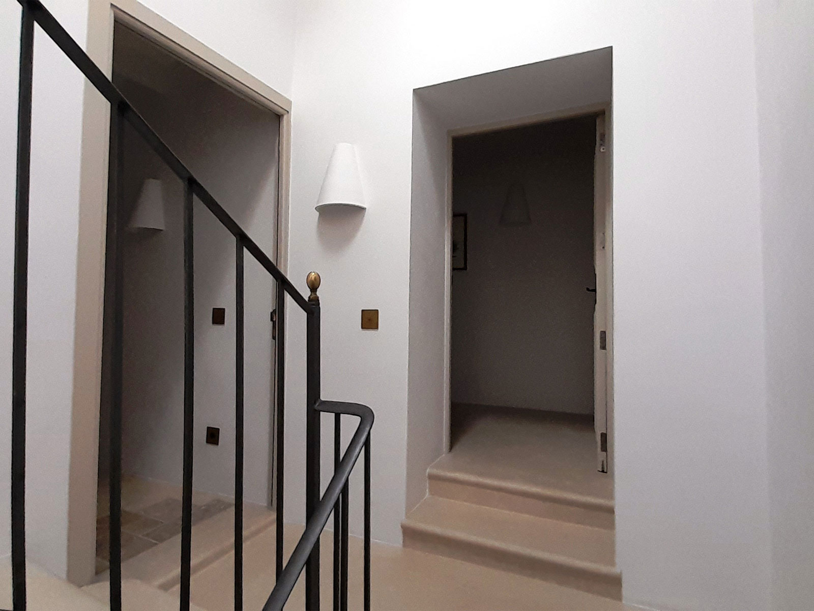 20230321_161554_SANTHO.es_Casa_Hinges