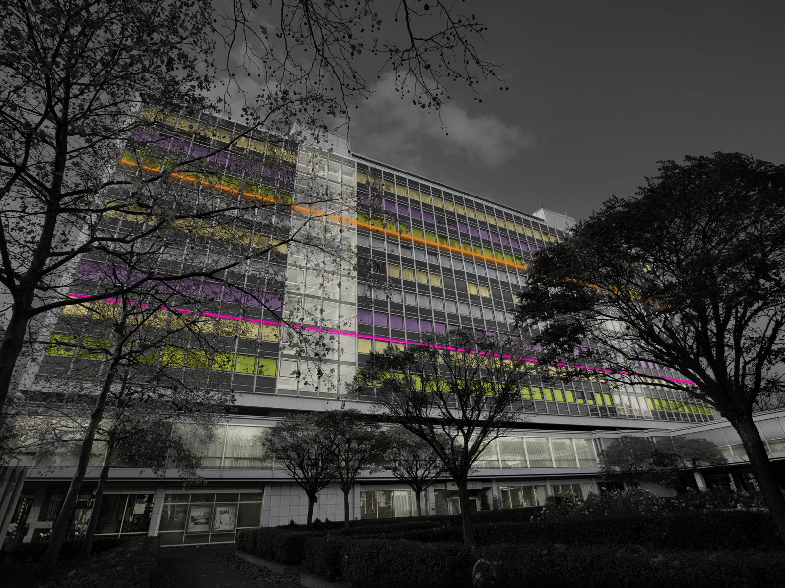 SANTHO.es_Barceló_Rudolfplatz_Noche