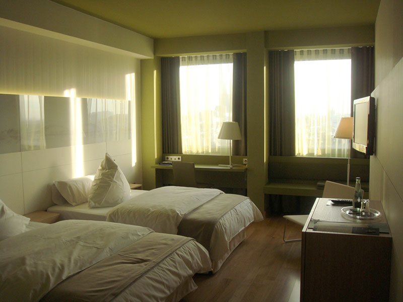 SANTHO.es_Barceló_Rudolfplatz_mock-up